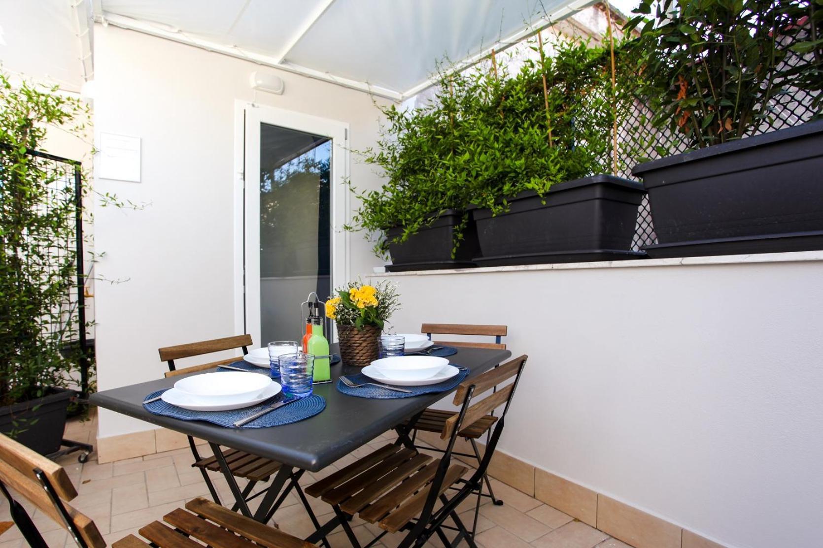 Terrazza Manuela Apartments Quartieri Spagnoli Napoli Ngoại thất bức ảnh